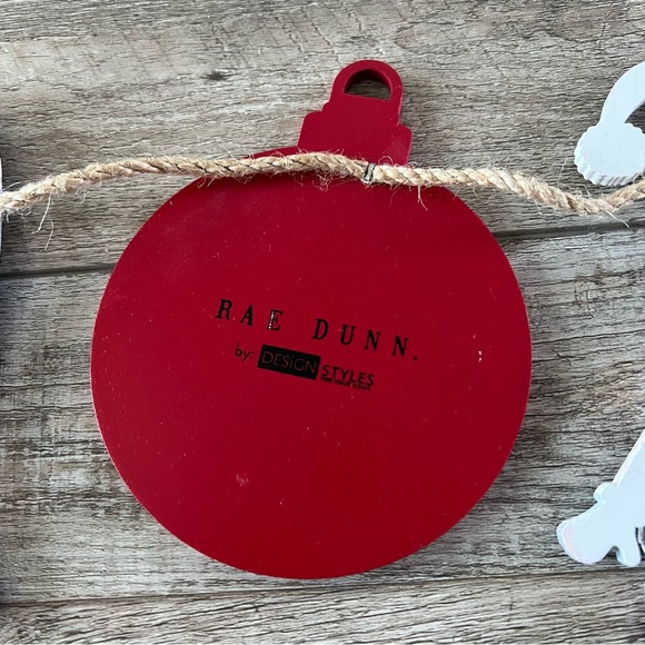 NWOT Rae Dunn Santa Gnome Christmas Garland - Picture 8 of 9